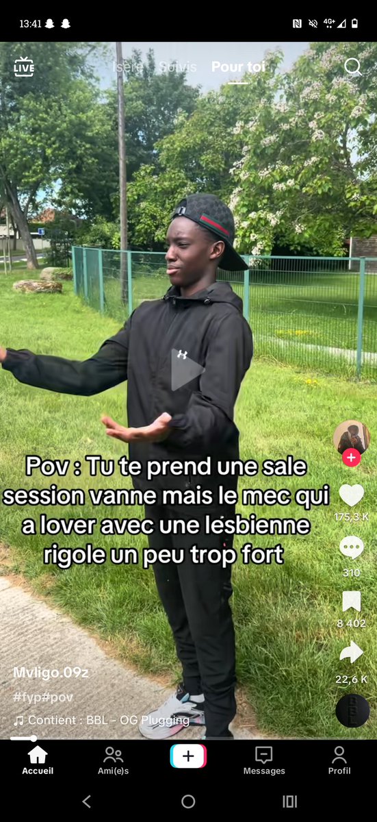 ewennodds's tweet photo. parfois on me rappelle de comment l'hétéro moyen perçoit les lesbiennes et j'ai envie de me tirer une balle https://t.co/XjQ0wvDKVB