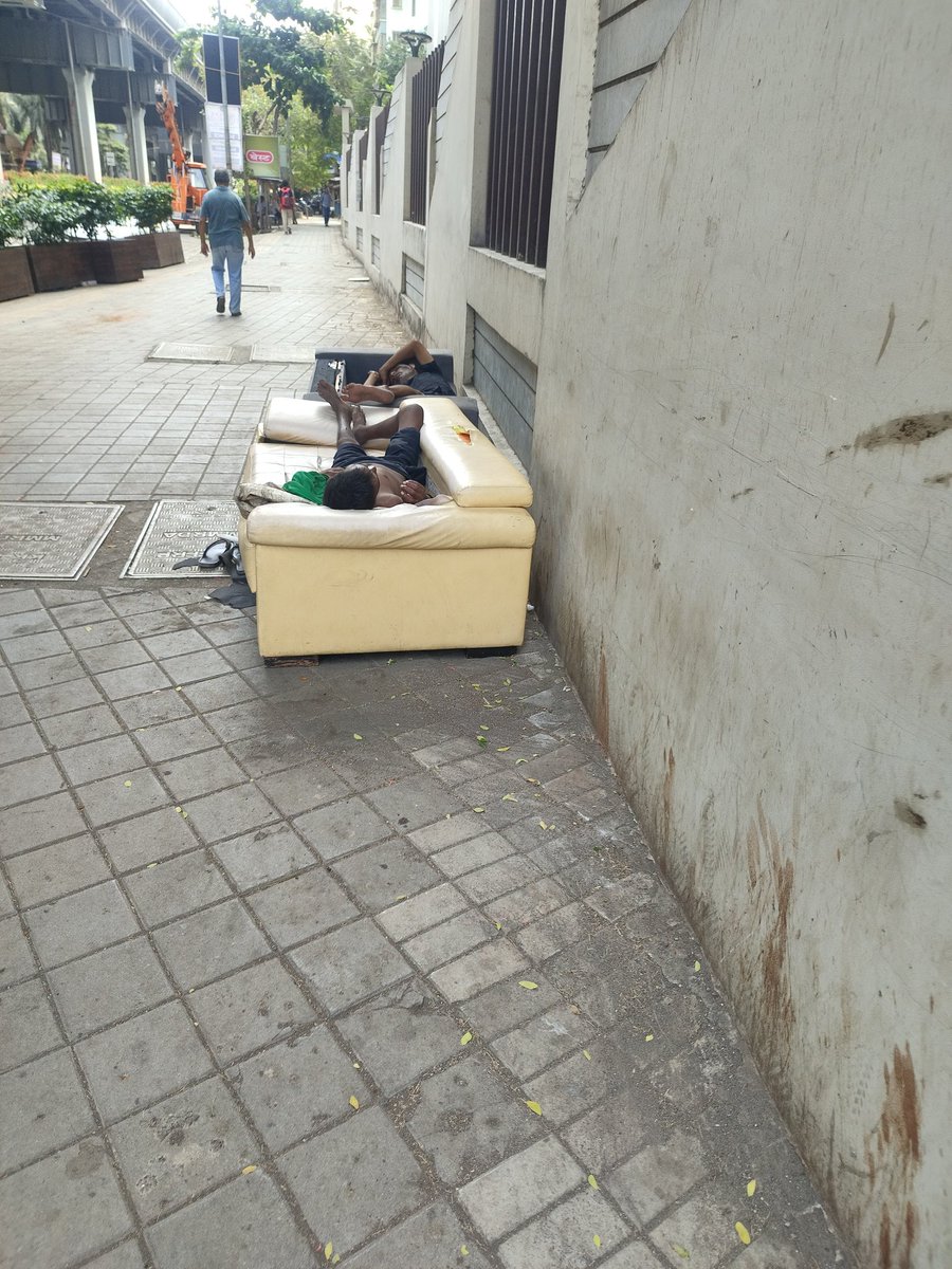 shaileshydv's tweet photo. @mybmcWardRS Please remove this sofa from footpath on linkroad and outside siddha seabrook building. This is clear encroachment of public property. People are using sofa to drink and slip in night. https://t.co/foIzRVUcF0