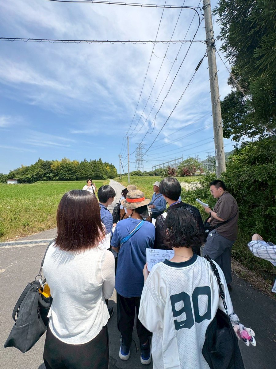 RRR_HAT's tweet photo. 新緑に囲まれた愛東外町でフットパス🌿

手摘みのお茶の香りに癒やされて、歩いて、食べて、笑って。

自然と人の温かさに触れた素敵な時間でした🍵✨

#東近江市
 #フットパス
#龍谷地方創生プロジェクト https://t.co/4XMNDZ15G9