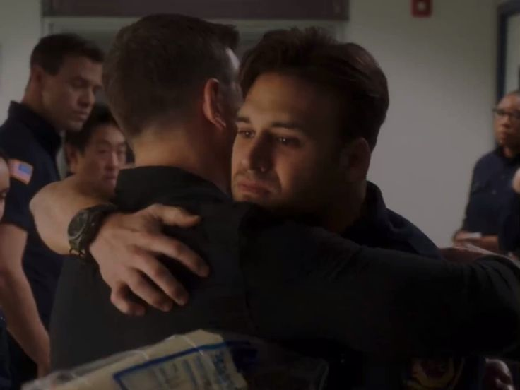 bucksleftpec's tweet photo. eddie didnt get to say goodbye to bobby, eddie doesnt know that he saved bobby from relapsing, eddie doesnt know that bobby loved him like a son, eddie doesnt know that bobby is proud of how far he has come, eddie couldnt tell bobby how much he meant to him. https://t.co/zZHhzmQiUF