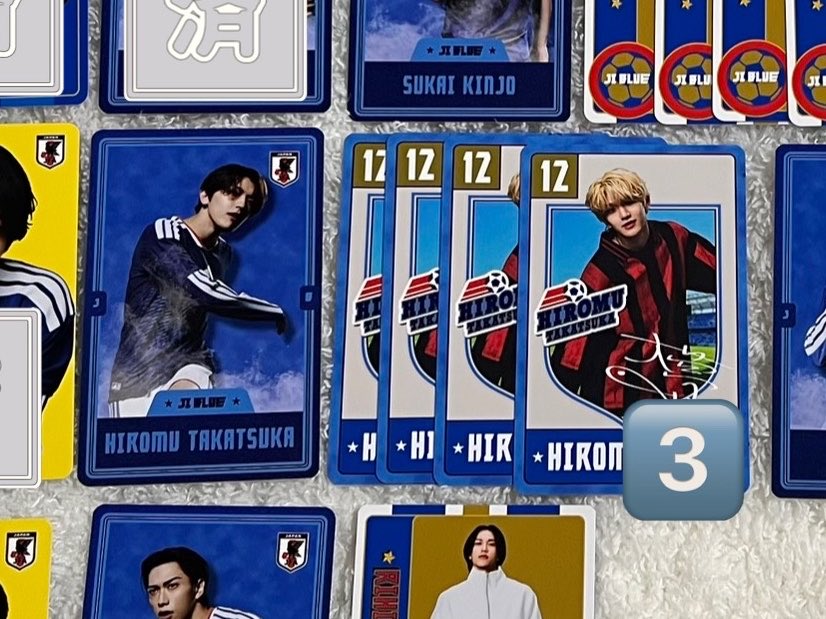 JO1_remind's tweet photo. @cz6md 検索から失礼します。
白岩(サイン入り)と当方が所持して高塚(サイン入り)の交換は可能でしょうか？
ご検討よろしくお願いします。 https://t.co/RP2bix6hTd