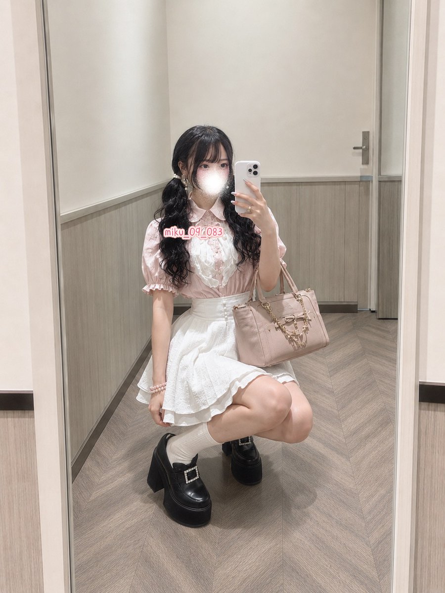 みく tweet media