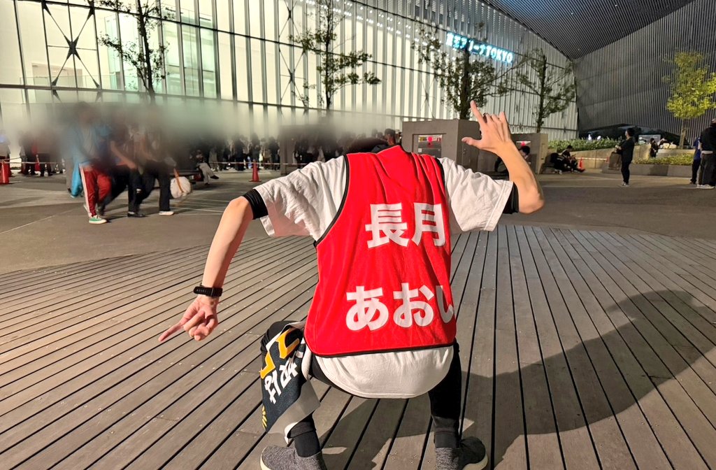 silvia_solt's tweet photo. わたくし、ライブでの立ち振る舞いに特に見識があるわけではありませんの。
ルールの範囲で楽しむ分には問題と思います。
それでも避けたいのは、
「女性声優の名前が記載されたビブスを着用」
「跳ばない奴はのタオルを持っている」
方々ですわね…
仲良くなれる気がしませんの。

#虹8th東京_day1 https://t.co/JaCU3tpOYP