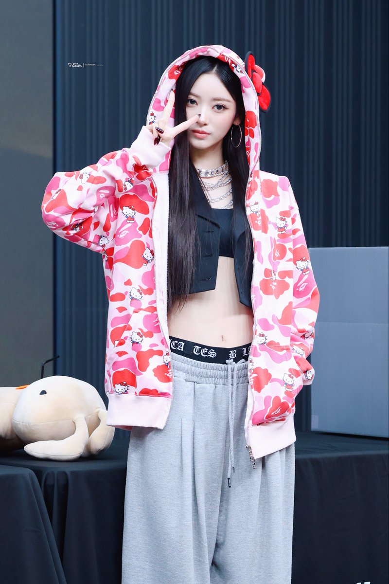 annarated's tweet photo. 260613 

#ANNA #안나 #MEOVV #미야오 https://t.co/12fX4GzbWp