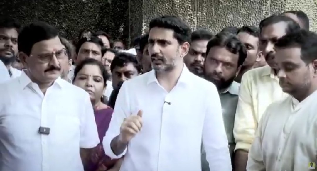 Darurujames2's tweet photo. అధికారాన్��ి అడ్డుపెట్టుకుని అక్రమంగా  వేలకోట్లు సంపాదించిన YS జగన్ మోహన్ రెడ్డి గారు,YSR కాంగ్రెస్ పార్టీ నాయకులు YSR కాంగ్రెస్ పార్టీ తరపున ప్రమాద బాధిత కుటుంబాలకు కనీసం ఒక్కరూపాయి కూడా సహాయం చేయలేదు.విమర్శలు చేయటం కోసం మాత్రం ముందుంటారు. https://t.co/jvnrA9wAVT