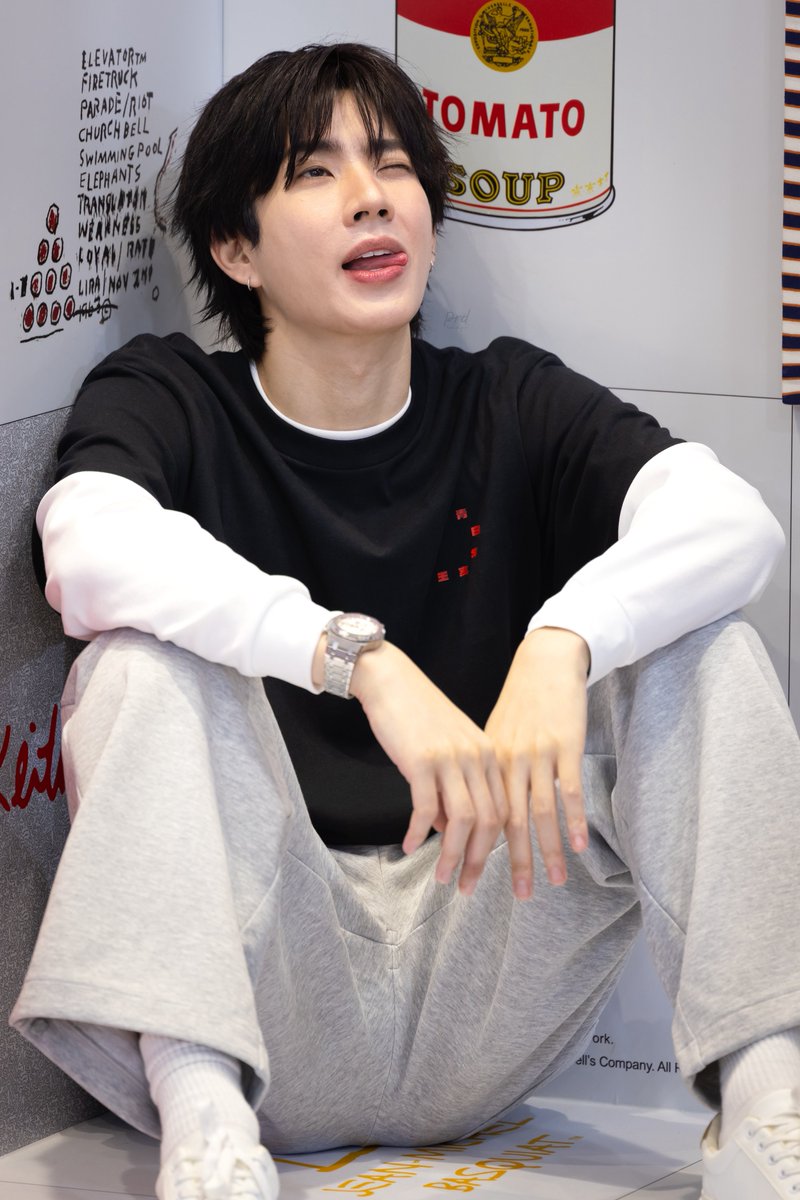 prd_Snap's tweet photo. 260613 |

ยังม่ายโต 

< @off_tumcial >

#ออฟจุมพล
#OffJumpol
#UniqloUT26SS 
#UniqloThailand https://t.co/bzDB8SAJiT