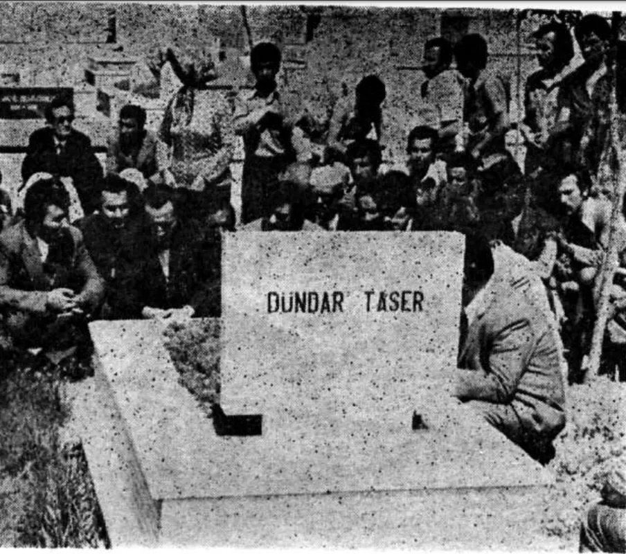 tuskouyesi's tweet photo. Türk milliyetçiliğinin en büyük fikir ve aksiyon adamı Dündar Taşer’i vefatının yıldönümünde rahmetle anıyorum. 

«Bu vatanı birkaç nazariyecinin safsatasına, birkaç hainin hesabına birkaç ahmağın gafletine kurban etmeyeceğiz» https://t.co/kQWAHIe9Lh