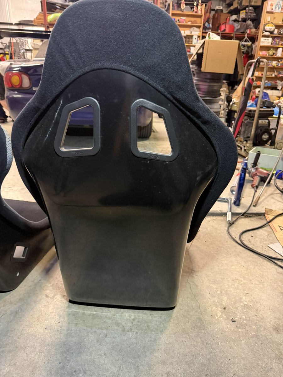 NA6CENB8C's tweet photo. ゆる募
売りたし
フルバケ2脚
スパルコ(猫の毛少しあり)
単品でも販売可
1脚¥40000
2脚セット¥¥70000
出来れば手渡し希望 https://t.co/oHz9mdTEIe