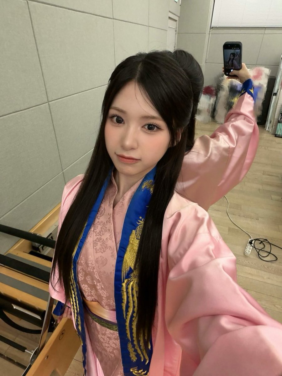 zeluvna's tweet photo. https://t.co/5WYG0Ay6je