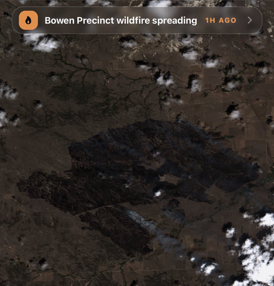 Saorsaai's tweet photo. Over 28,000 acres burned in northwest Nebraska.

Seen from satellite, the South Fork Fire shows just how quickly land can change in a matter of hours.

Caught on Saorsa https://t.co/OK9mGKHPIS