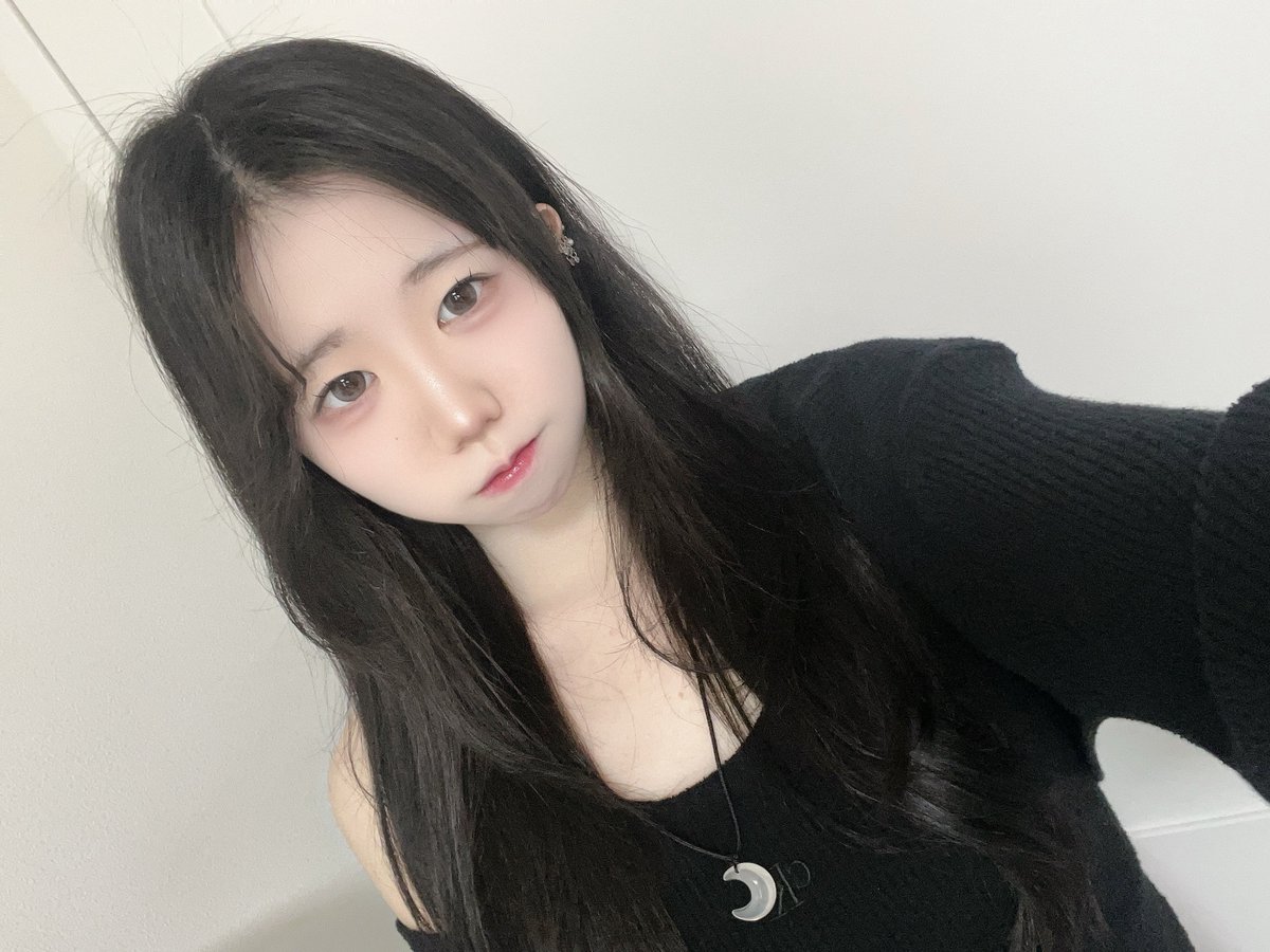 imenine9's tweet photo. 밍밍한나인 https://t.co/vlQ2kX1xbz