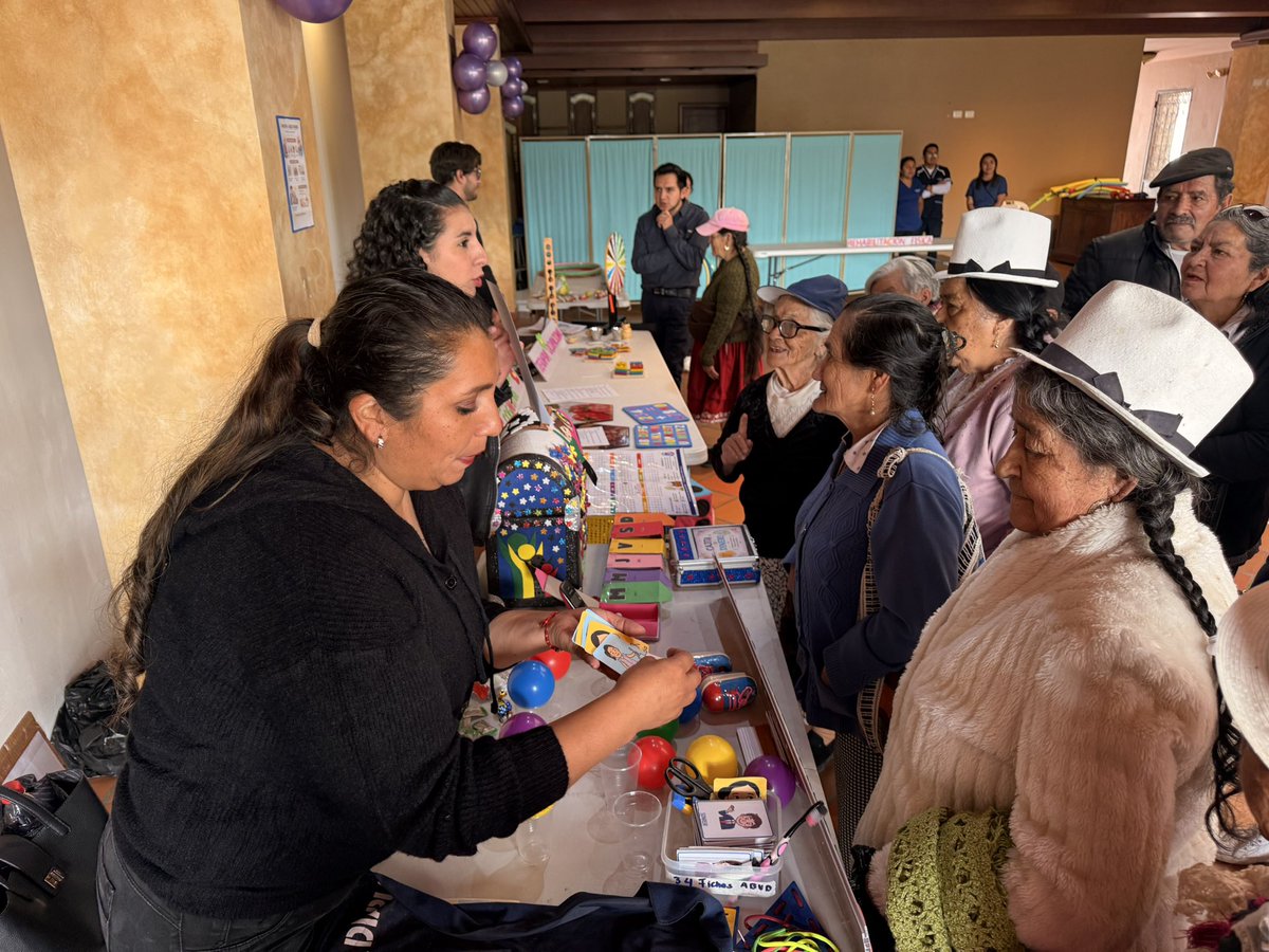 AzuayInclusiva6's tweet photo. 📍 #Azuay | En el marco del Día Mundial de Toma de Conciencia del Abuso y Maltrato en la Vejez, compartimos una jornada especial para reconocer los derechos de las personas adultas mayores.
#MDHenTerritorio #GobiernoDelEcuador https://t.co/6IMAdxJ67e