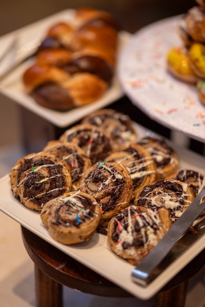 SheratonLagos's tweet photo. Get ready for a delightful Sunday Brunch Tomorrow at the Pumpkin Leaf, featuring a spread of local and international favourites, refreshing drinks, and atmosphere perfect for family and friends. | 12:30PM
For reservation, click the restaurant link below:
https://t.co/7Rp57IQZpj https://t.co/MYpfsQ5l80