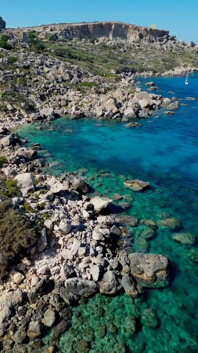VisitGozo's tweet photo. Summer has arrived in Gozo ☀️

The crystal clear waters of Daħlet Qorrot are more inviting than ever. Don't just watch the summer unfold, be a part of it, be a part of Gozo 🌊 

📸@donnycfpv https://t.co/P6WGgXyf58