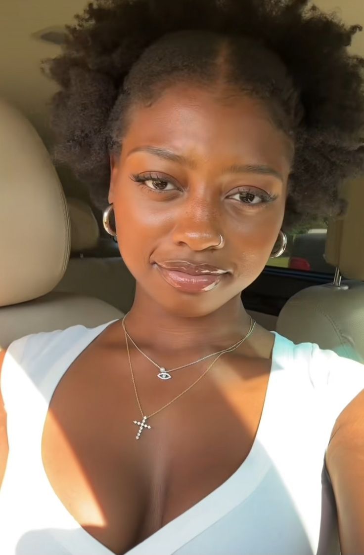 co0ncuc's tweet photo. will never understand natural hair hate cause it's so fairy coded 🧚‍♀️ https://t.co/tfkA9SkhB1