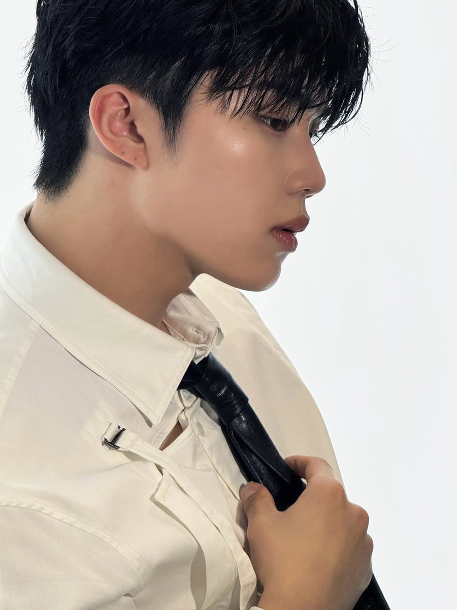 PGW_GLOBAL's tweet photo. [📸] 260613 – ZEROBASEONE Instagram #PARKGUNWOOK  

👔🤍🖤

#박건욱 #パクゴヌク 
#ZEROBASEONE #제로베이스원 #ZB1 https://t.co/70zLYUzL0H