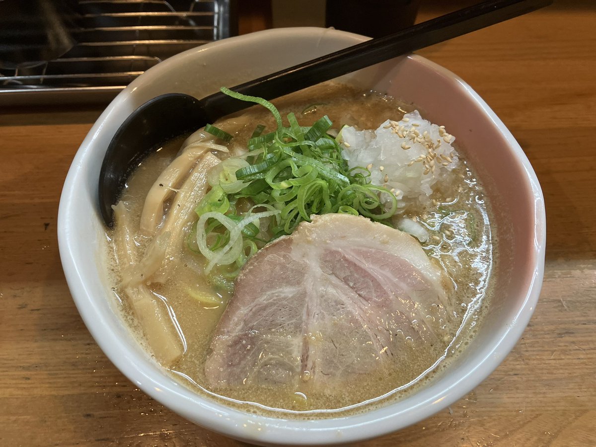 Kao__Link's tweet photo. 久々に麺恋たべてきた
うんまい
器変わってた https://t.co/vMro6QtRQl