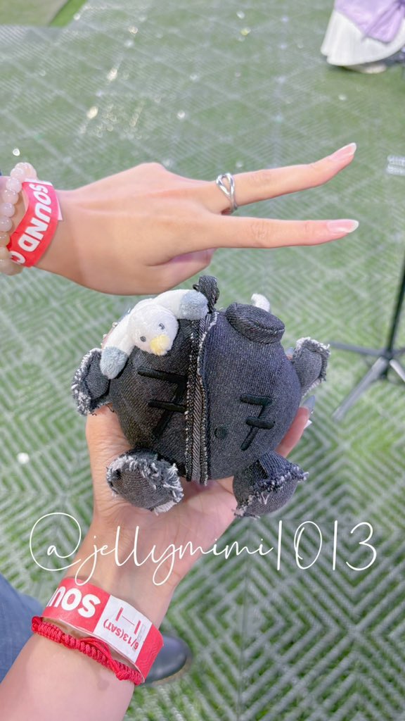 jiminticaI's tweet photo. busan → his keyring https://t.co/kEGgfDnmNq