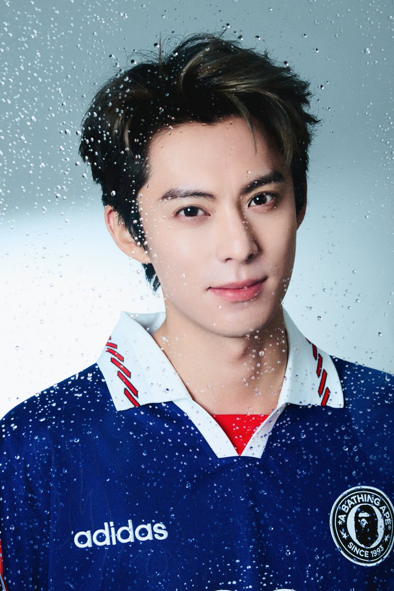 WangHediFolder's tweet photo. 260613 #DylanWang Studio with his outfit photoshoot for the Beijing Weidongli event today held at the Juyong Pass portion of the Great Wall of China. 3/5

#维动力 #PepsiCo https://t.co/DP8Una5pO1