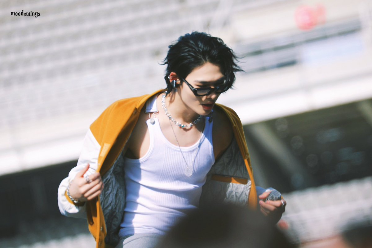 duckynim's tweet photo. it is OK to be an outfit repeater riki 😭 https://t.co/b5JOGPGnhC