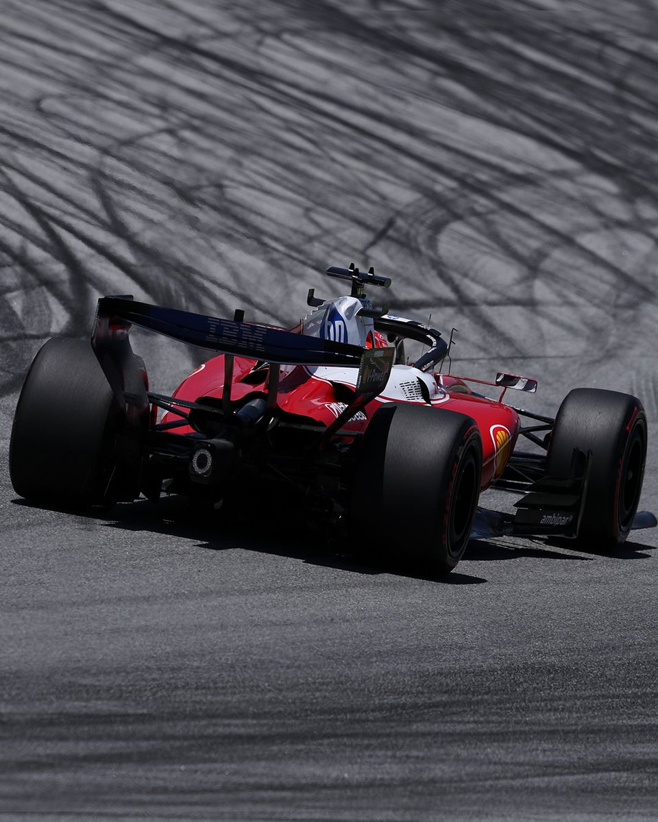 ScuderiaFerrari's tweet photo. Full speed ahead into Quali โฉ https://t.co/MqbgU8e2iK