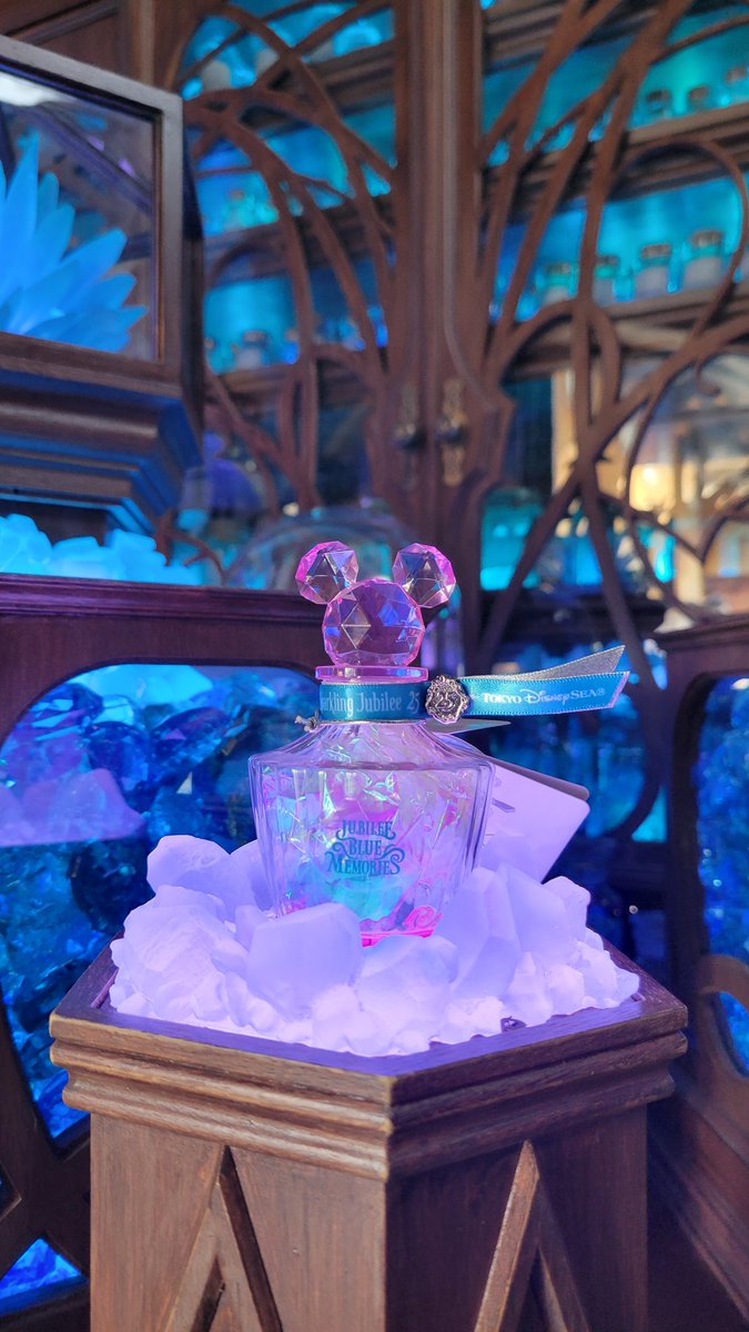 R0T1N's tweet photo. 気合いでファンタジースプリングスのアトラクション4つ乗った。。足が棒にな��すぎた。。 https://t.co/ZQ9wMKigy9