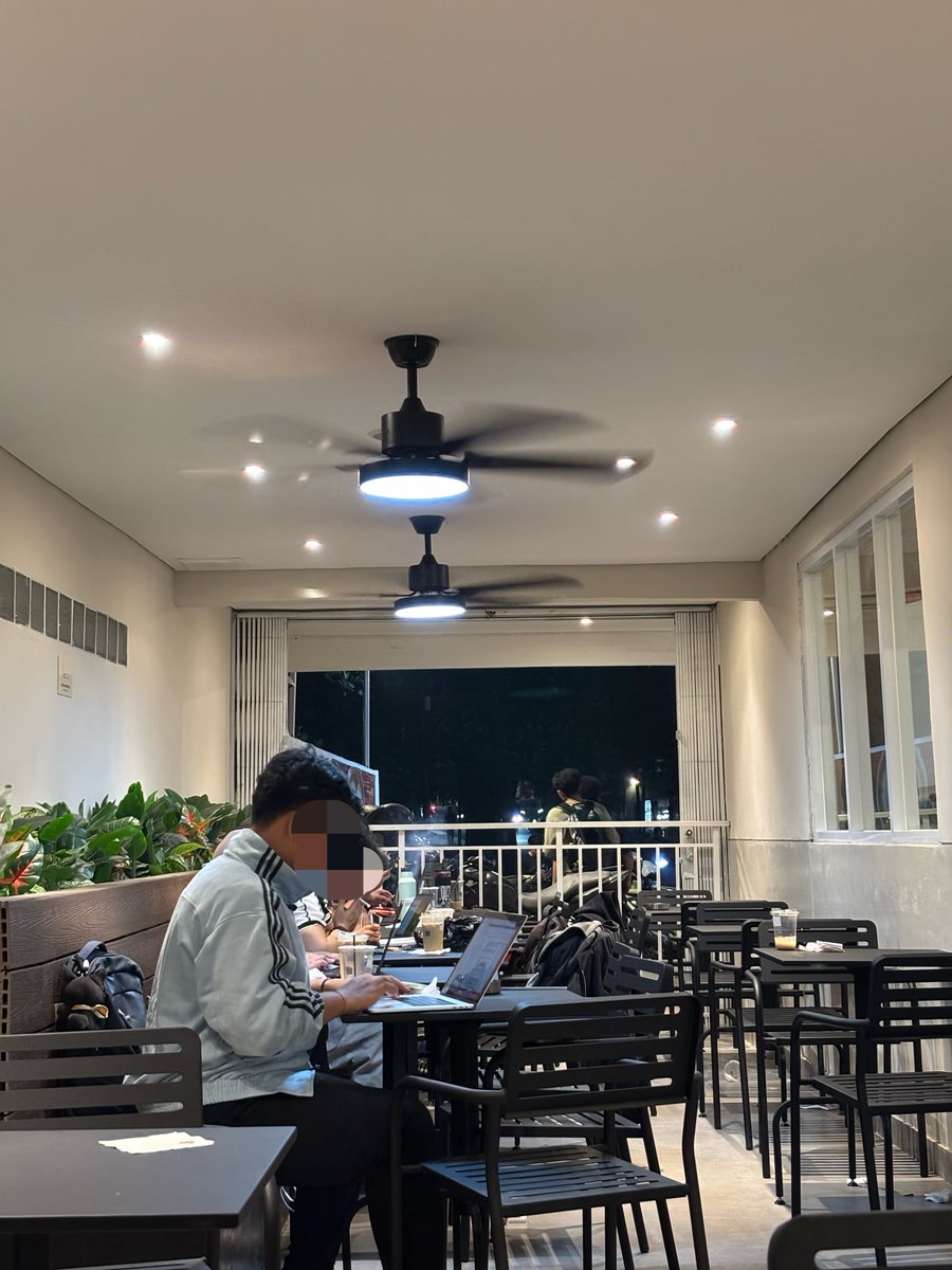 hempaxs's tweet photo. kegiatan mhs sem ujung https://t.co/9mTuKpK30Y