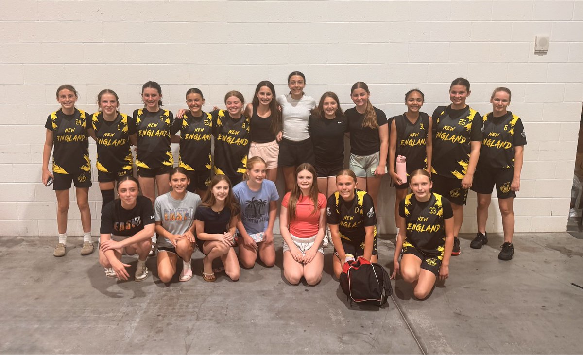 NEStormBball's tweet photo. NE Storm girls pick up the W ‘s at the Vertical Hoops Mohegan Sun Championships last night!
#NEStorm https://t.co/cTkGT1ux2U