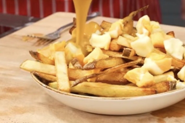 SixStreetball's tweet photo. @shkeela1278 poutine ! https://t.co/e7RyIAqgOP