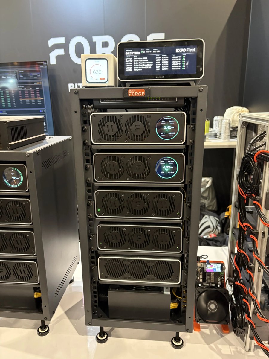Braiinsforge's tweet photo. Your BMM 101 takes 144 swings a day at a solo block.

We are building the new Forge miners to make every one of your swings bigger.

Here's what they look like: https://t.co/EoiYdyValb
