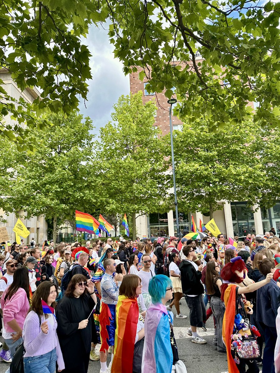 patrykmichalski's tweet photo. Miłość, równość, szacunek, prawa człowieka. Pride 🏳️‍🌈 https://t.co/TAfUX3tSjf