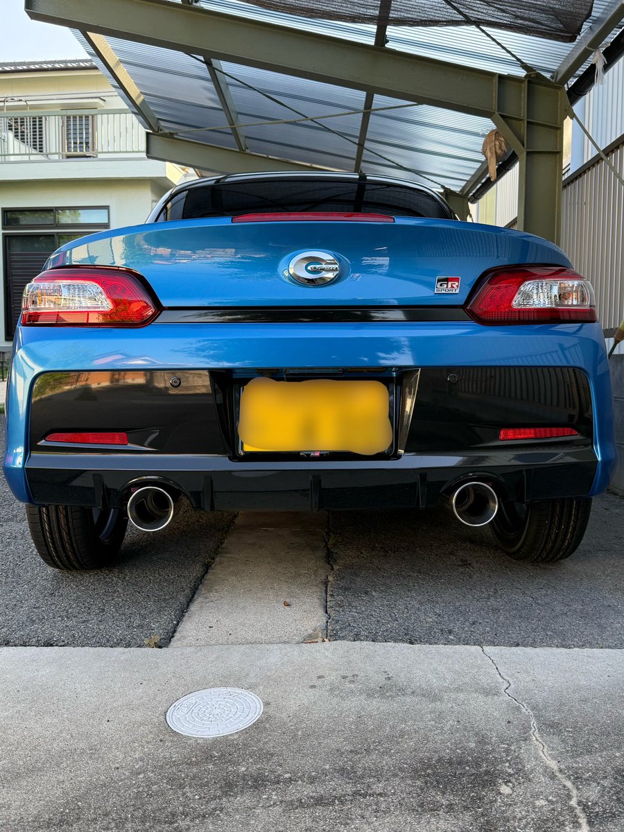 teratech2010's tweet photo. 先週、雨の日に納車しました♪
トヨタで買ったcopen GR sport 5MT
一度は所有してみたかったスポーツ車、それも電動オープン車👍
本気じゃないけど、一応、GR sport
それを趣味車、終車として
それもセカンドカーという贅沢をしてしまいました
#copen
#grsport
#コペンgrsport
#コペン
#オープンカー https://t.co/qru5BwDghn