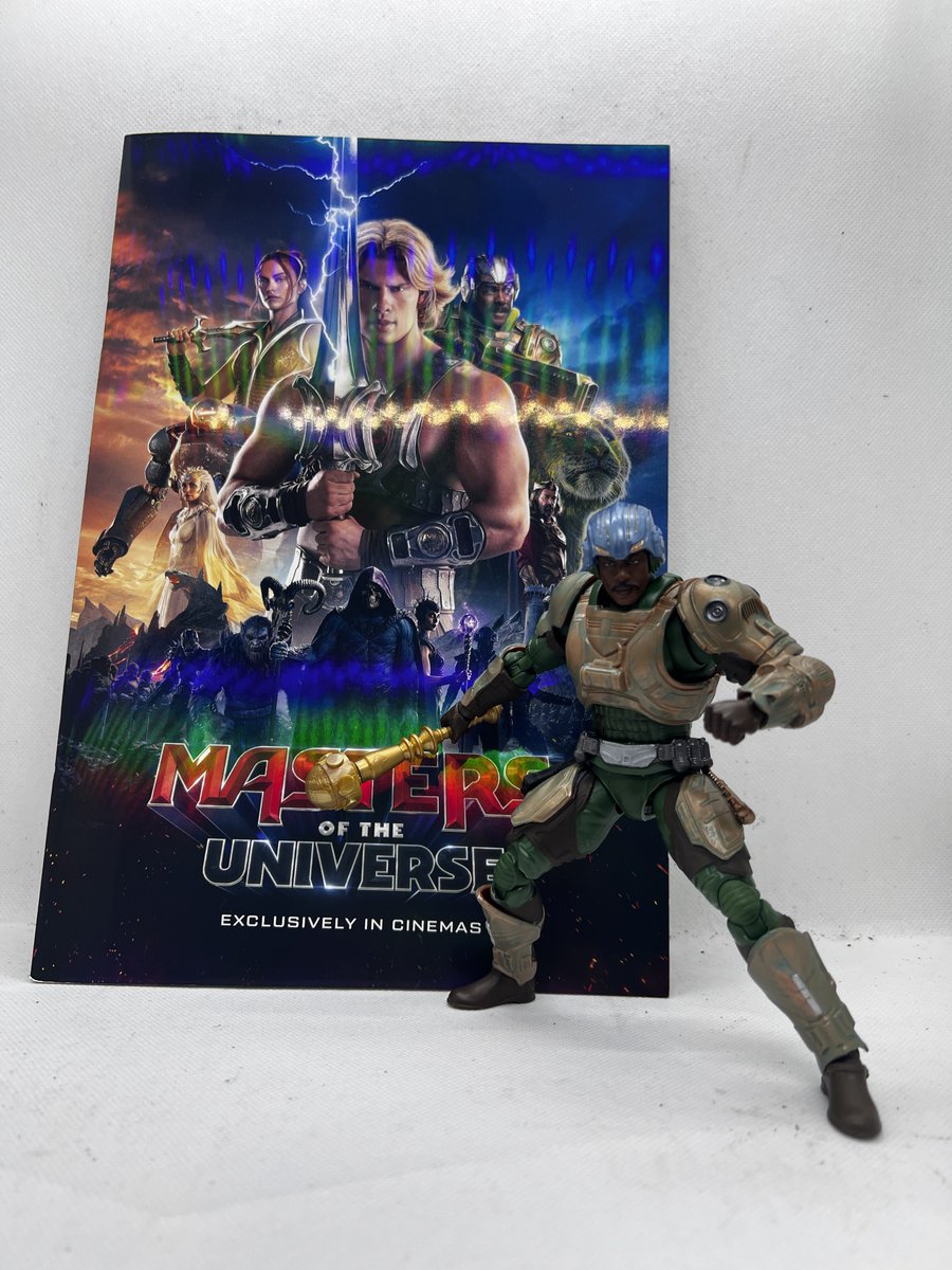 Breeder_SSSSK's tweet photo. マスターズオブユニバースのパンフと、Amazonからのマンアットアームズが届いた。
パンフは桑原さんのコラムも読み応えがあって楽しい。
フィギュアはイドリス・エルバのヘッドもよく再現されてて、後から届くヒーマン、スケルターにも期待が持てる… https://t.co/zNFx7SBbM4