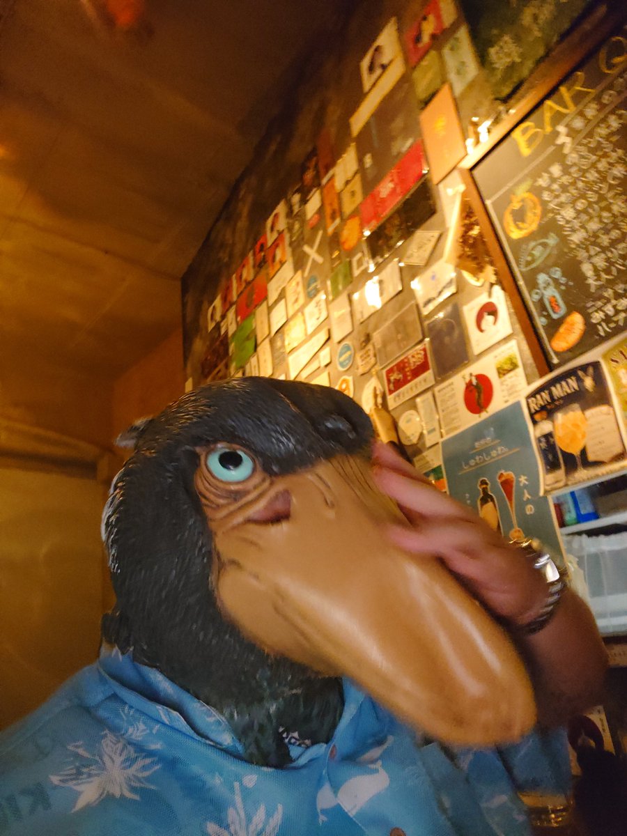 UncleVader's tweet photo. ジントニックおじさんのワールドジンデイ四件目。
四谷三丁目のBARキタールさんわず。

マスターの創作意欲溢れるカクテルと、個人的に大好きなジンでジントニック！

今日も御馳走様でした！ https://t.co/hMTDacByJr