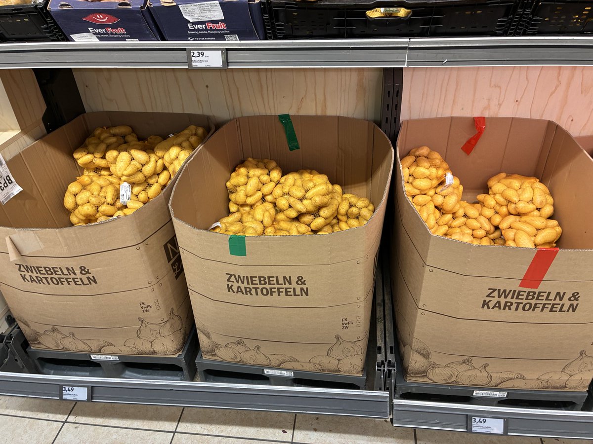 jimmyfloydGol's tweet photo. Leute passt auf!
Alle, ich betone es noch mal, alle Kartoffelsorten bei #Aldi sind von Israel!
Zum Glück habe ich viele gesehen, die die Kartoffeln wieder zurückgelegt haben!

دوستان ساکن آلمان تمام سیب زمینی های آلدی از اسراییل هست
حواستون باشه https://t.co/toT6M8IhhD