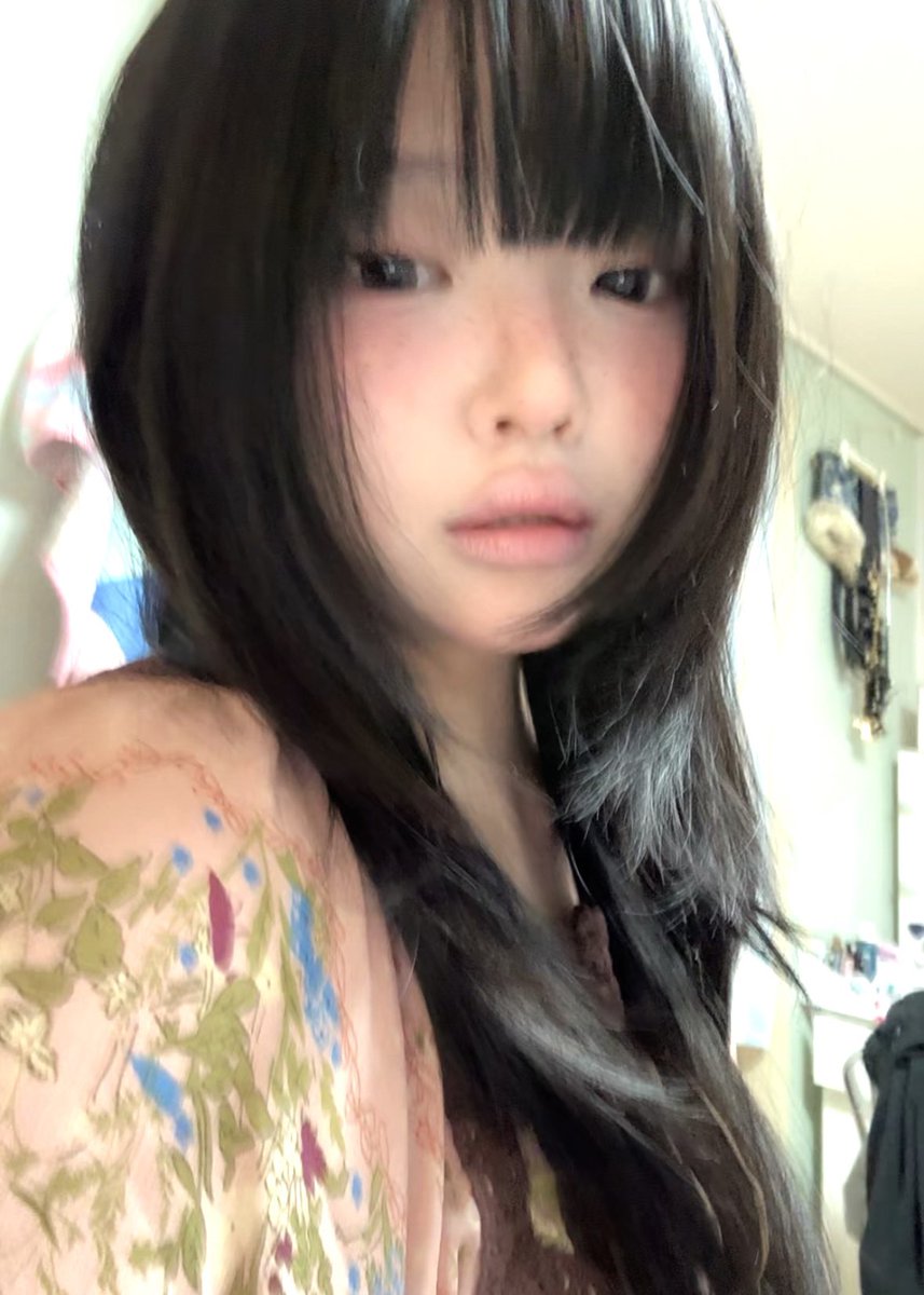 meltededeen's tweet photo. 너의목을조르는꿈을꾸었어... https://t.co/H5lvVMwwuN