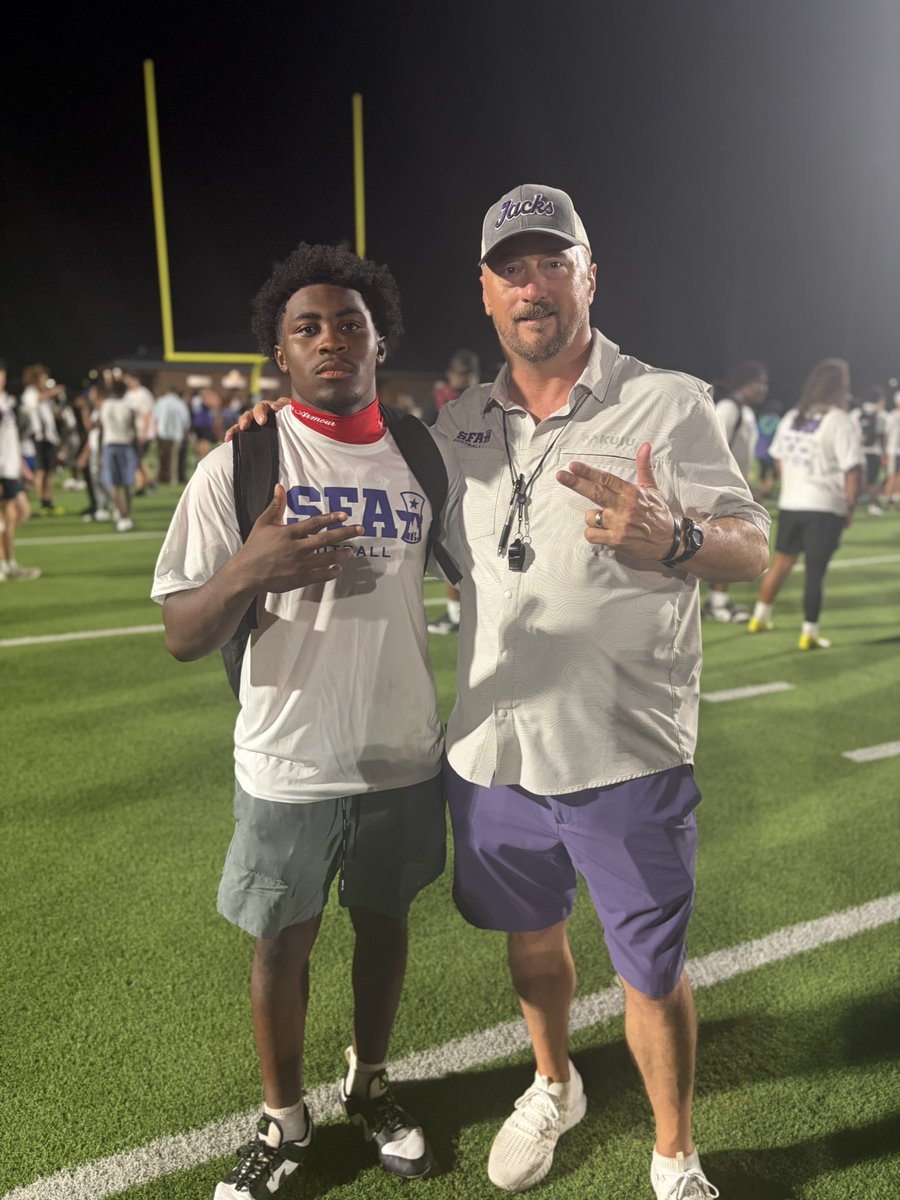 JoshJack2027's tweet photo. Had a great time competing at @SFA_Football camp yesterday, faced some great competition 

@CoachCarthel @CoachCBrazell @CoachJMay @JabaraWilliams @Crosby_CougarFB @RecruitCrosby https://t.co/kNJvGlYr7q