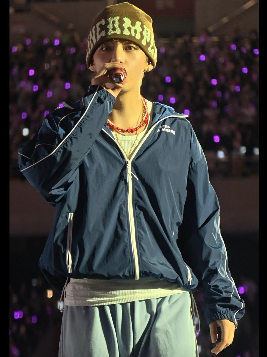gomdorichick's tweet photo. The most beautiful eyes in this world belongs to Kim taehyung!! https://t.co/8yBiGslMNT