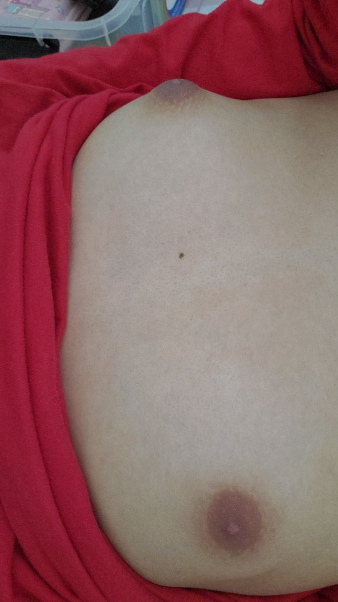 LetucePizza's tweet photo. What do you think?🥺🏳️‍⚧️💖 #transgender #smallboobs #transgirl https://t.co/RNInYO3kkN
