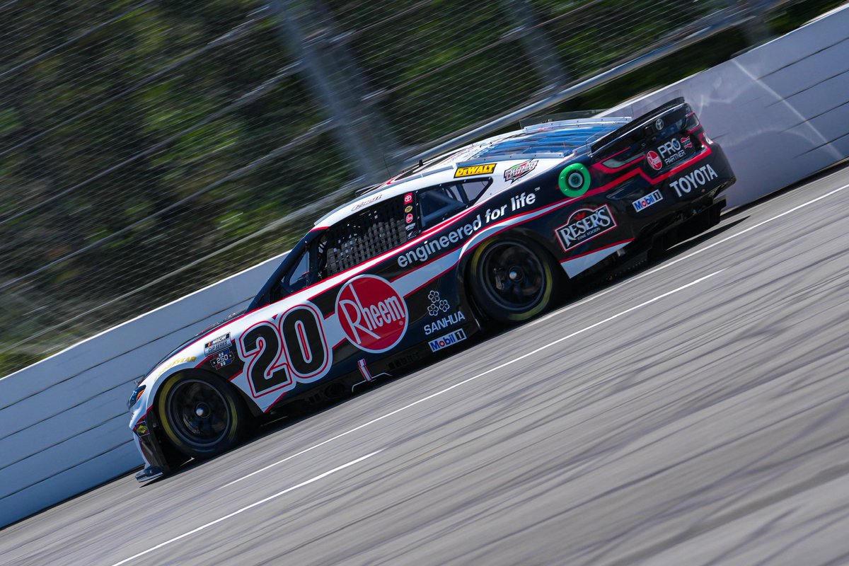 Joe Gibbs Racing tweet media