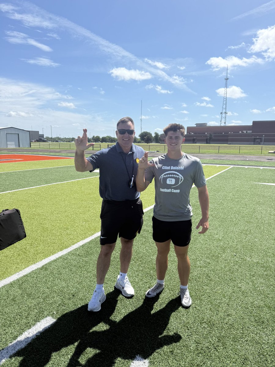 Gavinwillis07's tweet photo. It was great meeting the coaching staff at East Texas A&amp;M today! I want to give a special thanks to @Coach_CRoberts for the personal advice and instruction.
@OberkromKicking @coachingcaffey @CoachDRodrigo 
@cdole13 @Lions_FB
#HailET https://t.co/1uMgRmZoK2