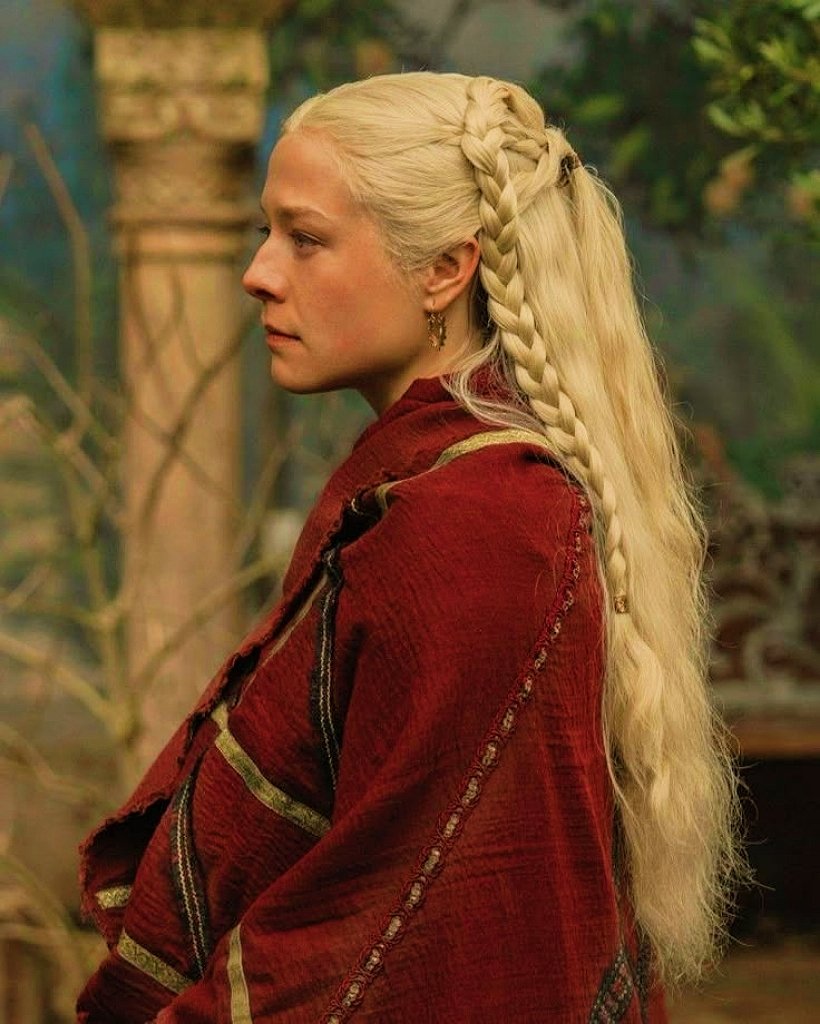 nerystala's tweet photo. "Targaryens are closer to gods than men"
yes, I get it https://t.co/KmOG5O54Bi