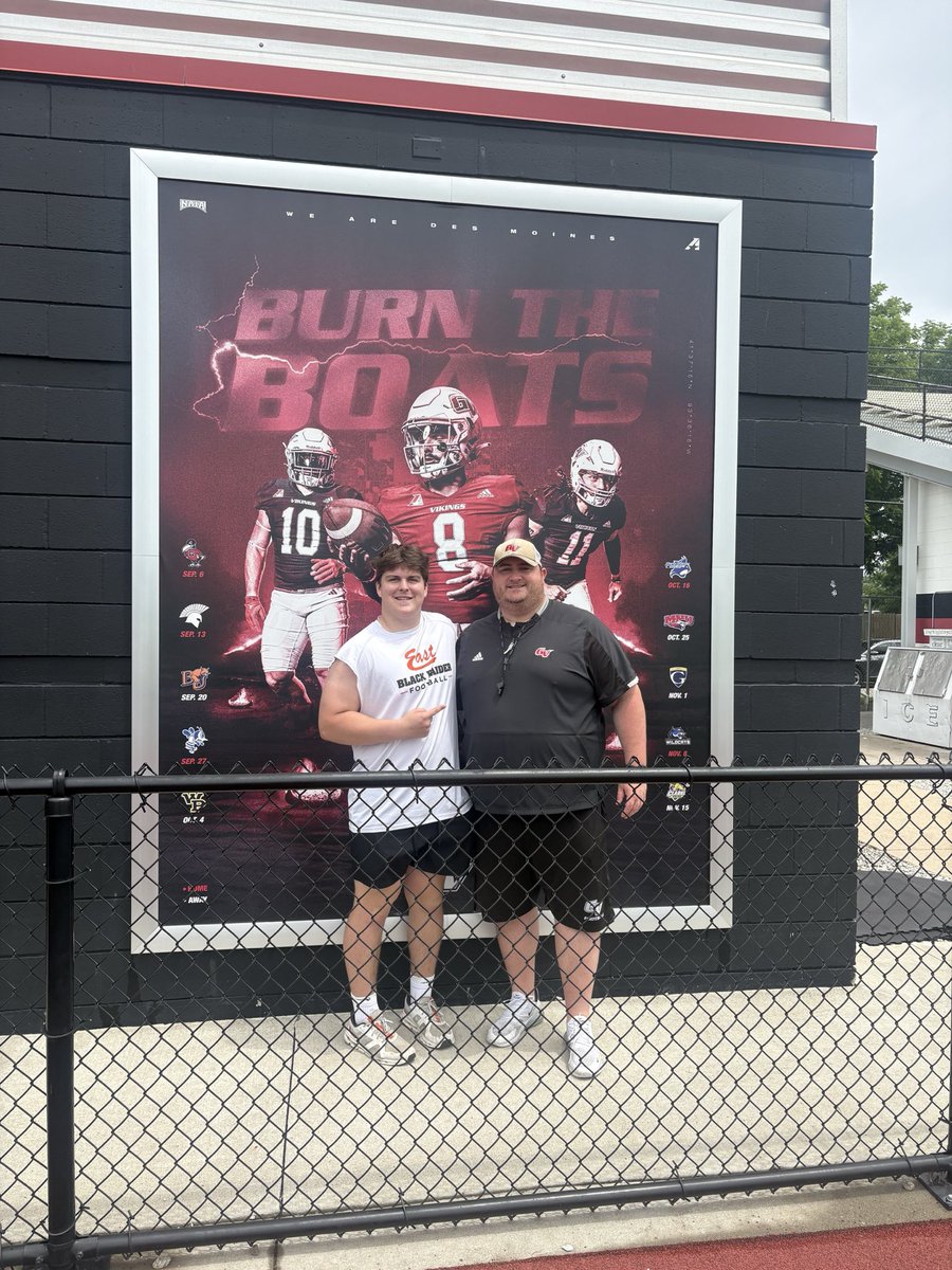 camdensomsky's tweet photo. Thank you for having me out to camp!!
@Coach_DutchOL @CoachEJGVU https://t.co/Hpylj0iLtY