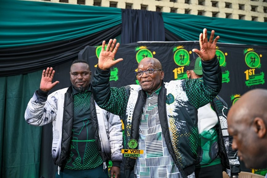 SABCNews's tweet photo. uMkhonto we Sizwe Party (MKP) President Jacob Zuma says the time has come for the majority of black South Africans to exercise their power to vote and liberate themselves.

https://t.co/8uHZ5fwzSq https://t.co/QcviPInfSH