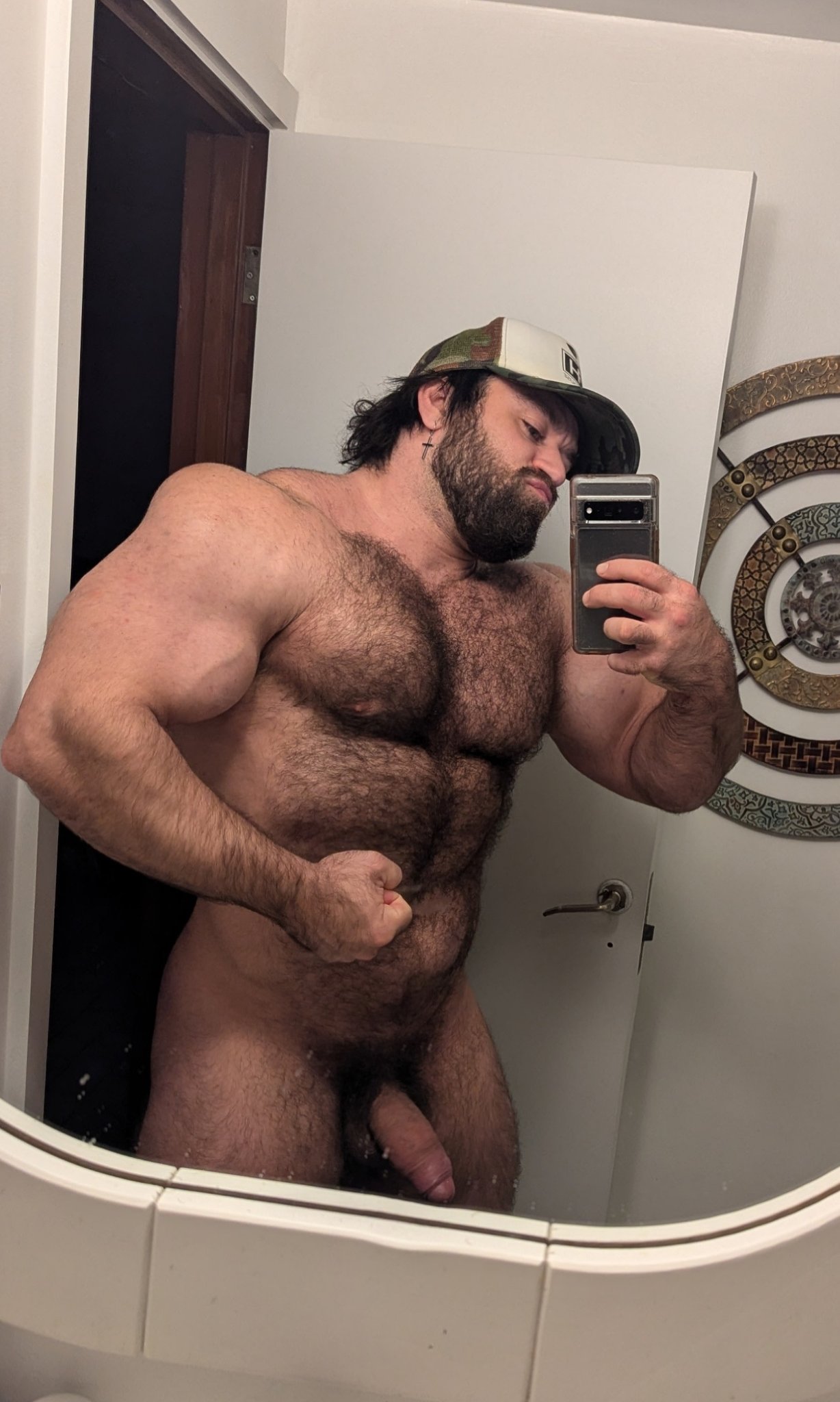 Back when I was a hairy bulky bear https://t.co/QUd8T68Kbo