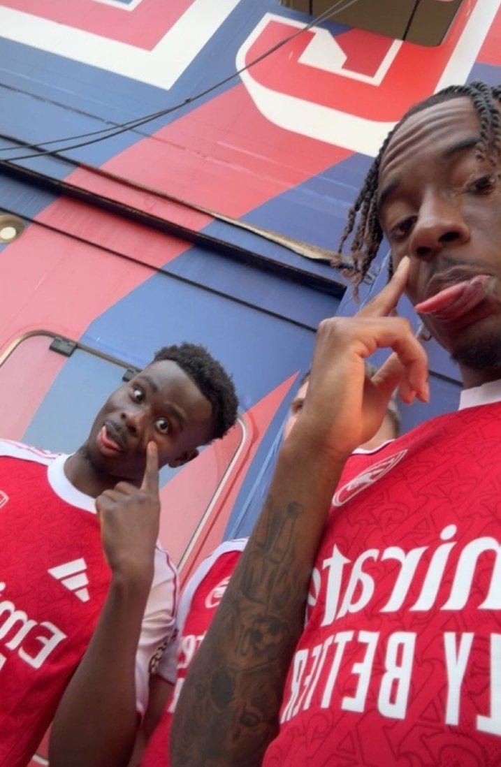 wecrlg's tweet photo. @Arsenal There’s something about this nmeeee https://t.co/jn2QnUVqJn
