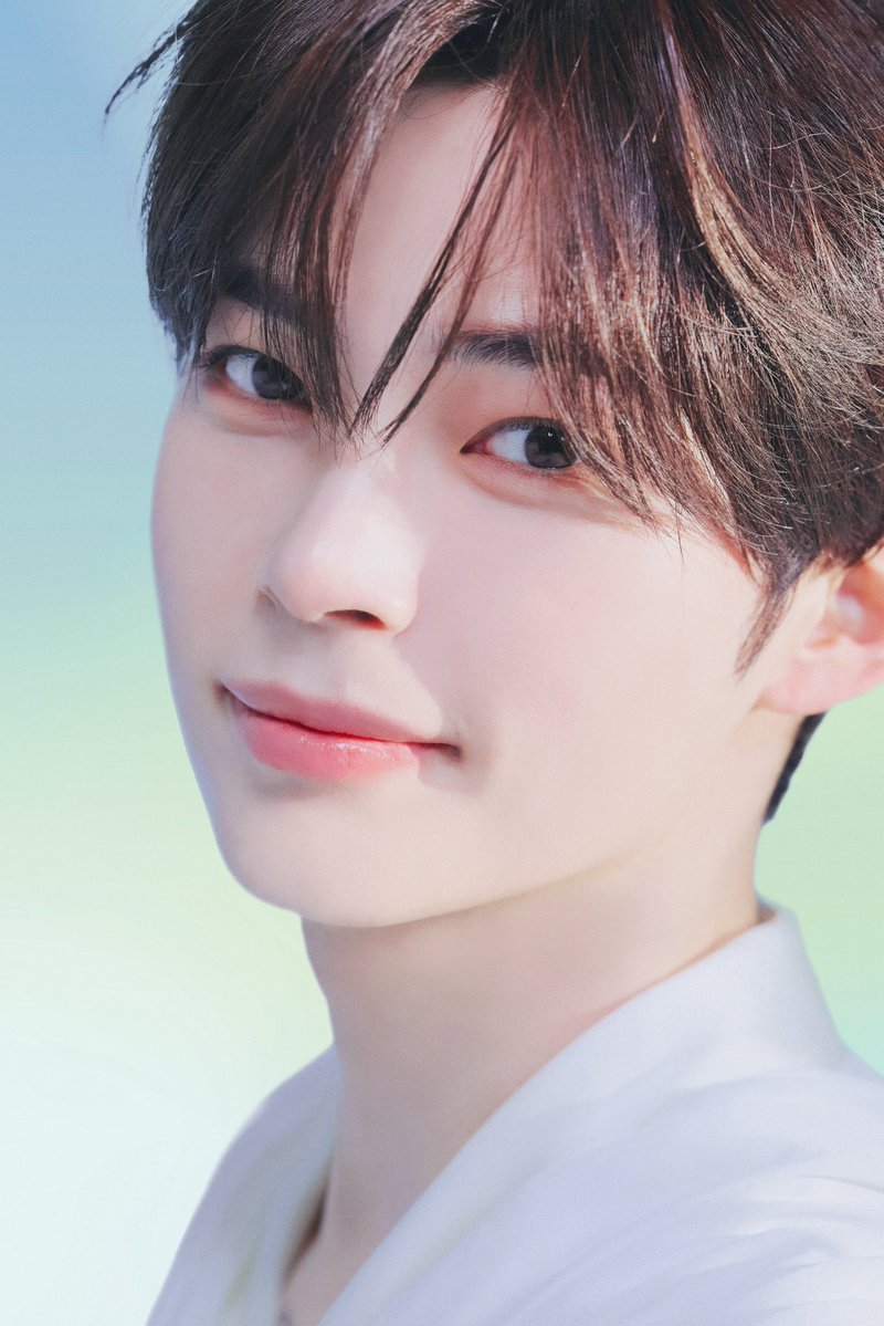 geonddan's tweet photo. LUCKY CLOVER SUNG HANBIN

#HAPPYSUNGHANBINDAY
#햄냥이케이크_제로즈가_훔쳐감
#輝き続ける一番星ソンハンビン https://t.co/TADTT90GSv