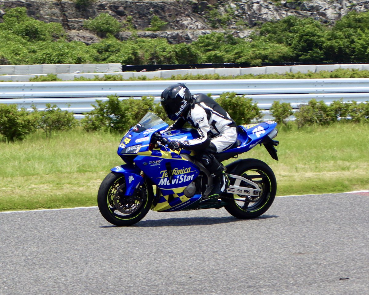 batatsu_fd2's tweet photo. スパ西浦に📷してきた
初めて流し撮りしてみた

転倒多かったけど、
2人とも無事走り終えてひと安心
俺も走りたいっ！💨

 #スパ西浦 
 #スパ西浦モーターパーク https://t.co/b28jTGZBpj