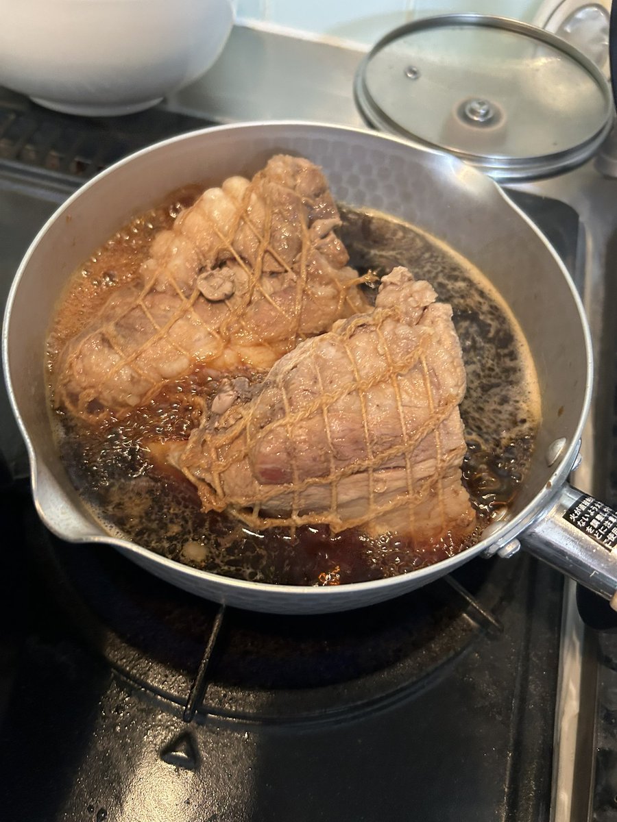 KillmeHanbee09's tweet photo. 1から二郎系を作りました。美味しかった。 https://t.co/4xmvc4f1ee