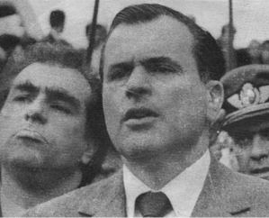 BatlleOrdonez00's tweet photo. A propósito de disparates radiofónicos:
En 1973el pérfido Bordaberry da golpe con uniformados golpistas, fue apoyado x el herrerismo y el pachequismo
Se proscribió•encarceló•torturó•violó•asesinó uruguay@s xcasi 12años 
Sanguinetti arriba con partidos•polític@s proscrit@s: https://t.co/fMcuiS9umH